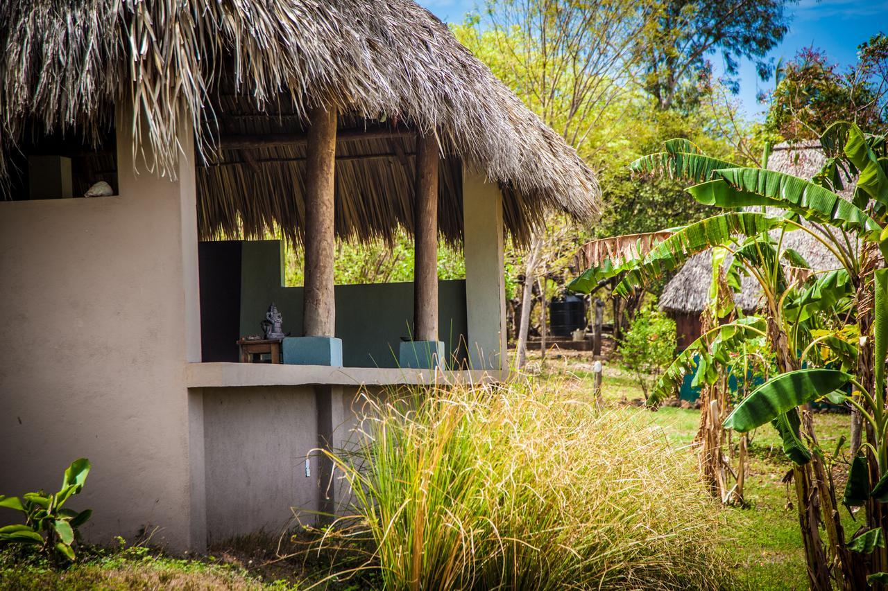 Coco Loco Eco-Resort Gemastepe ภายนอก รูปภาพ